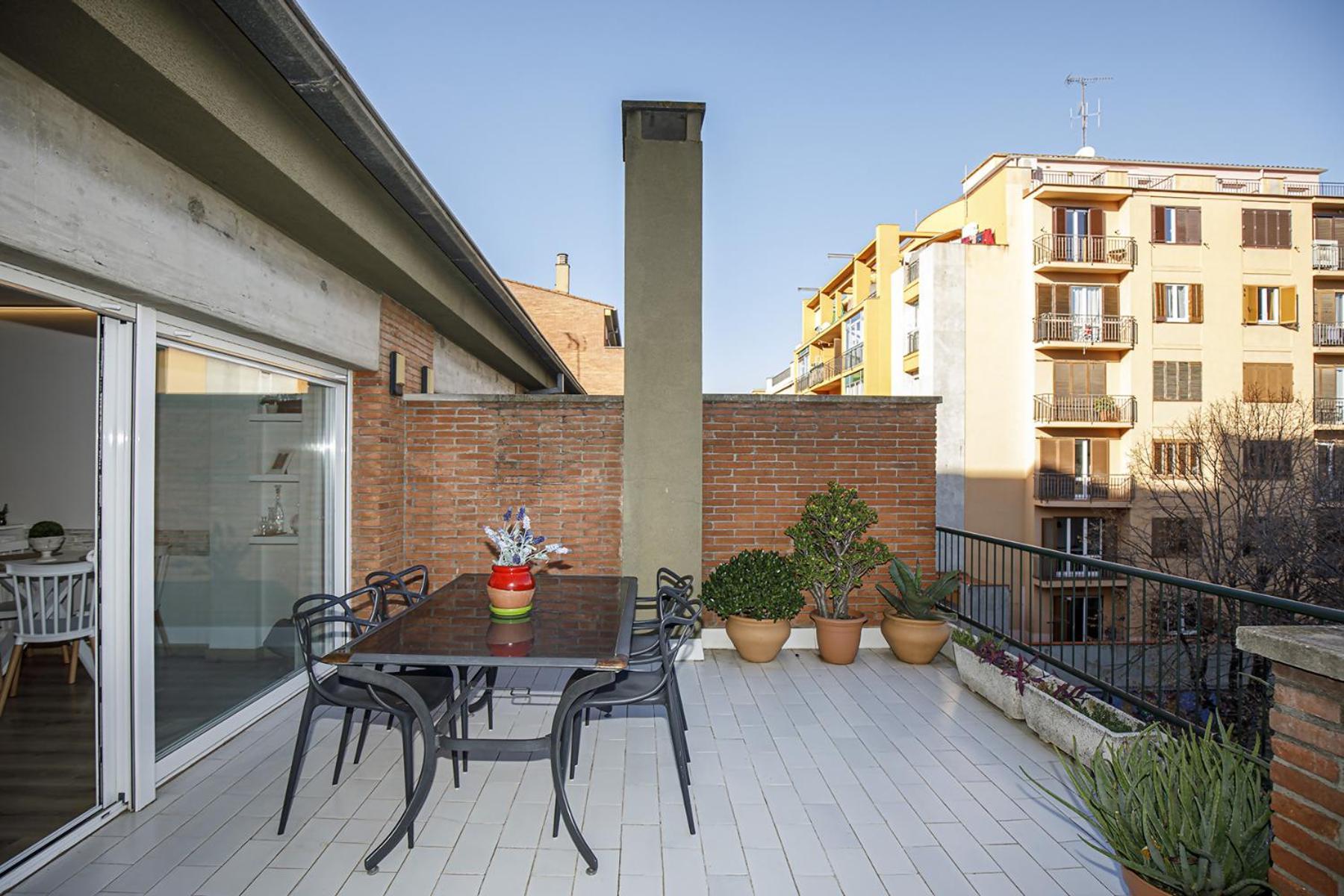 Apartamento Con Gran Terraza En Жерона Екстер'єр фото