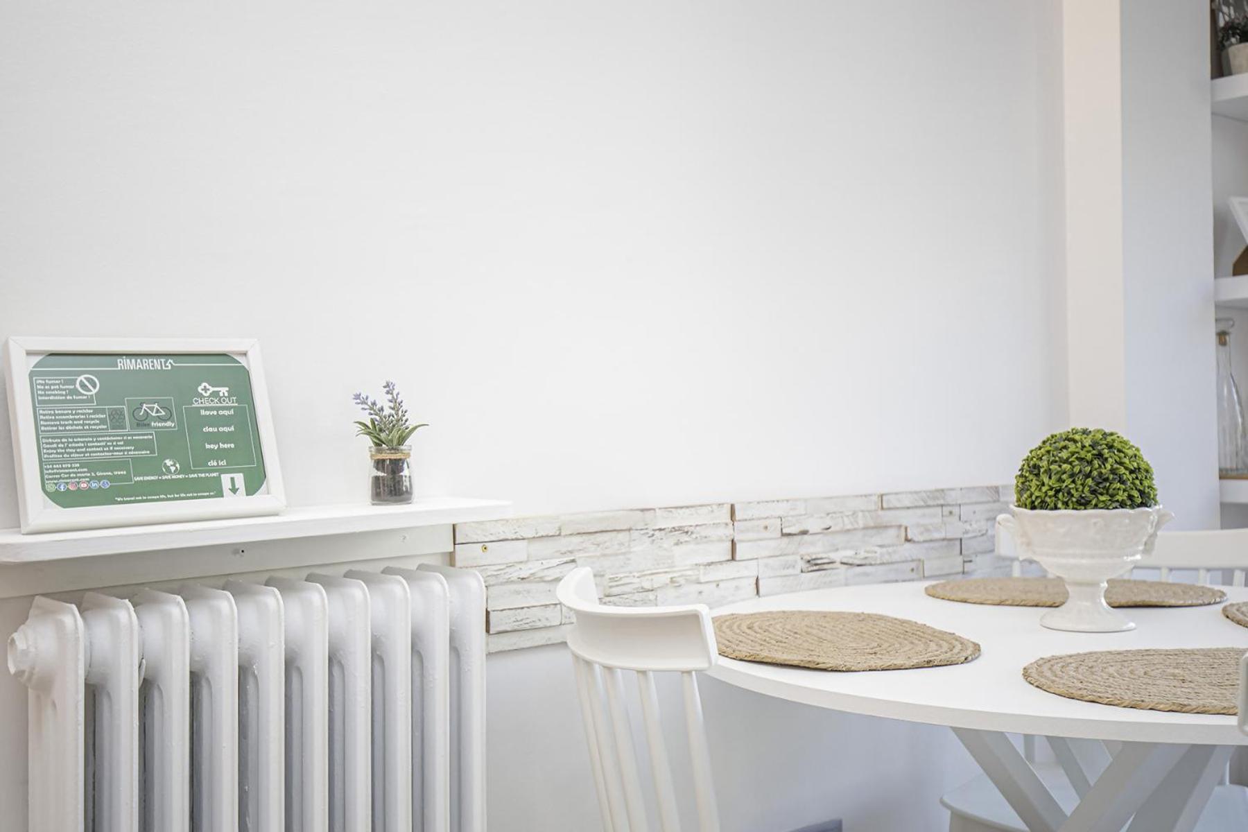 Apartamento Con Gran Terraza En Жерона Екстер'єр фото