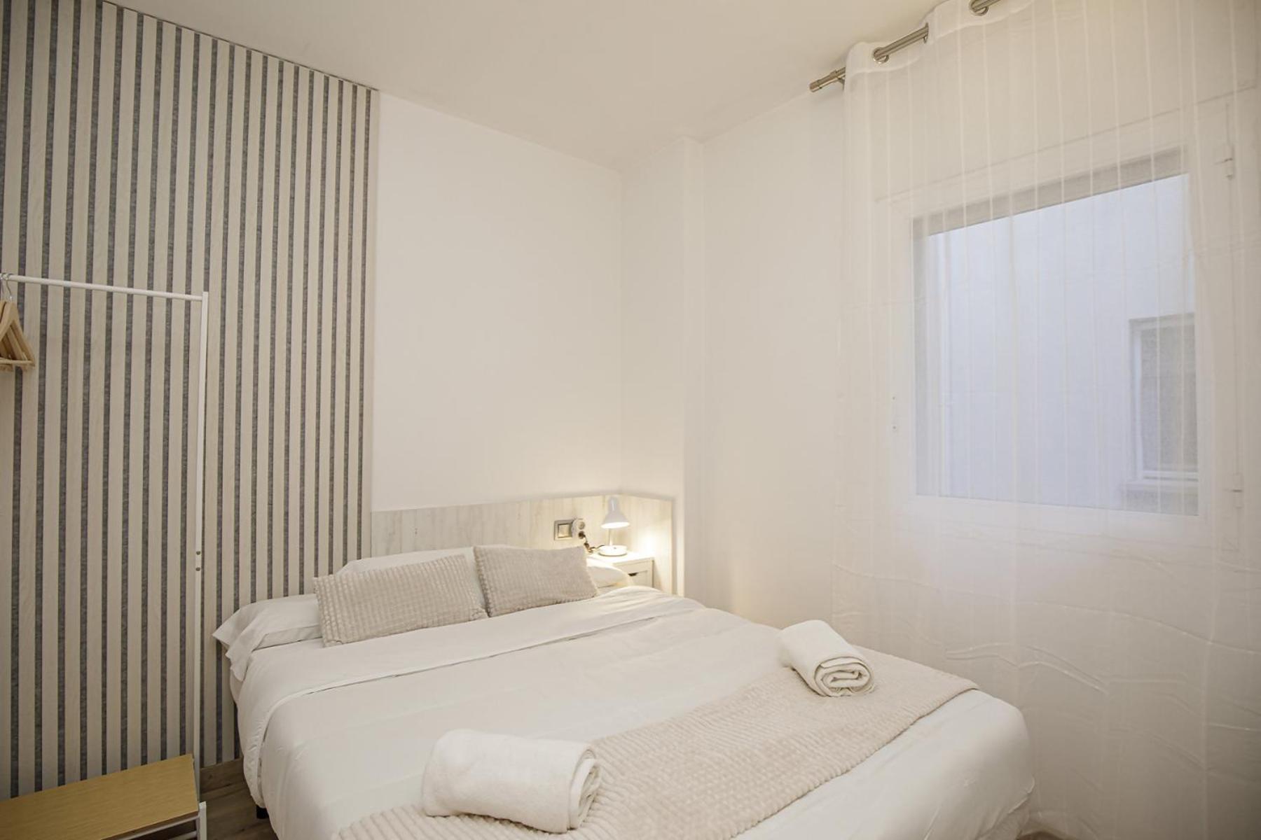 Apartamento Con Gran Terraza En Жерона Екстер'єр фото
